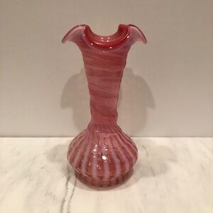 Fenton Art Glass Cranberry Optic Swirl Vase